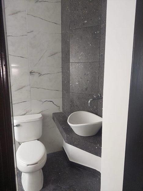 9 de 9: Baño visitas