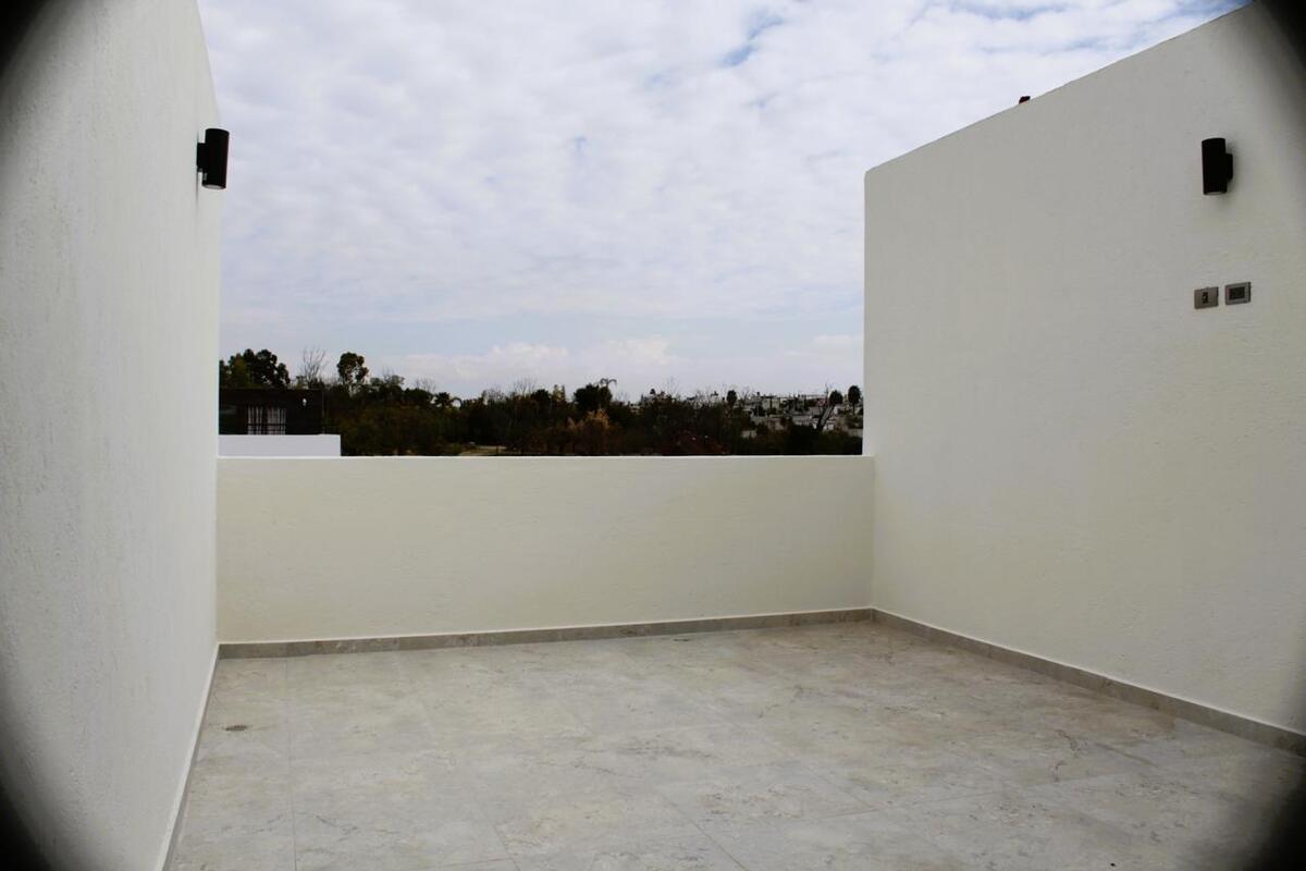 19 of 27: Planta alta 
Roof