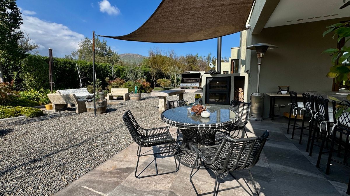 8 de 26: Barbecue + horno a leña