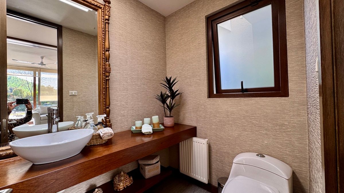 17 de 26: Baño visita