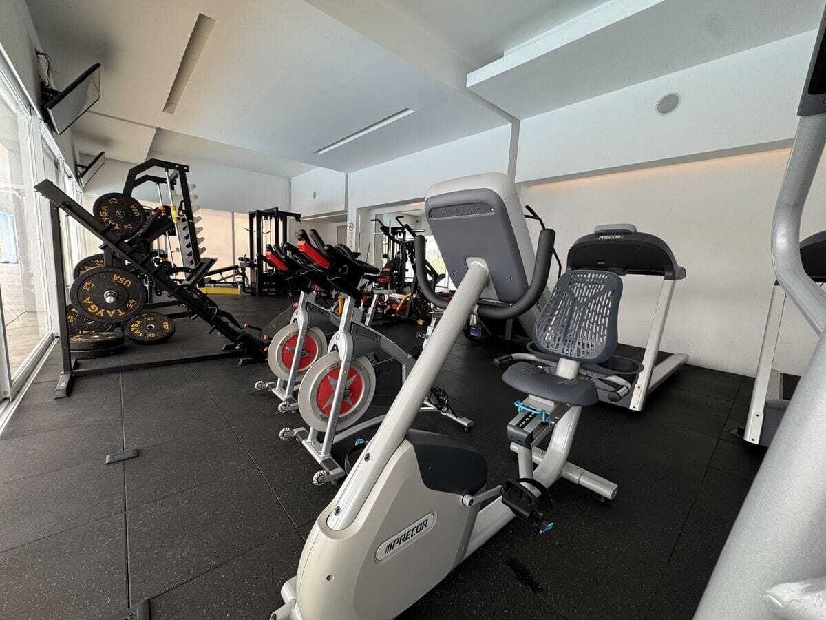 3 de 22: GIMNASIO