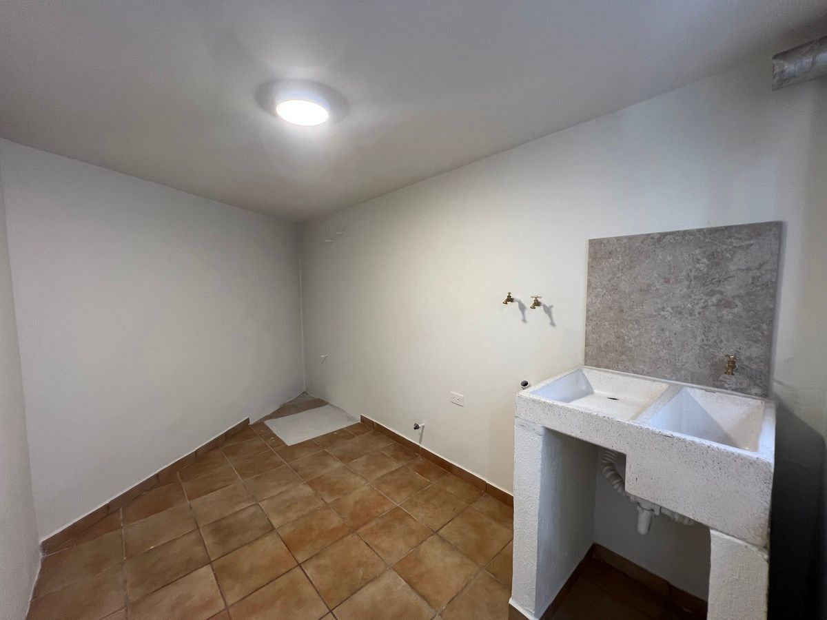 23 de 29: Cuarto de lavar