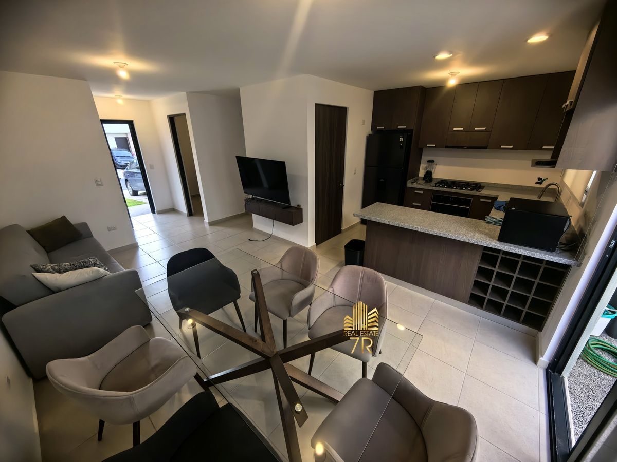 1 de 18: Sala comedor