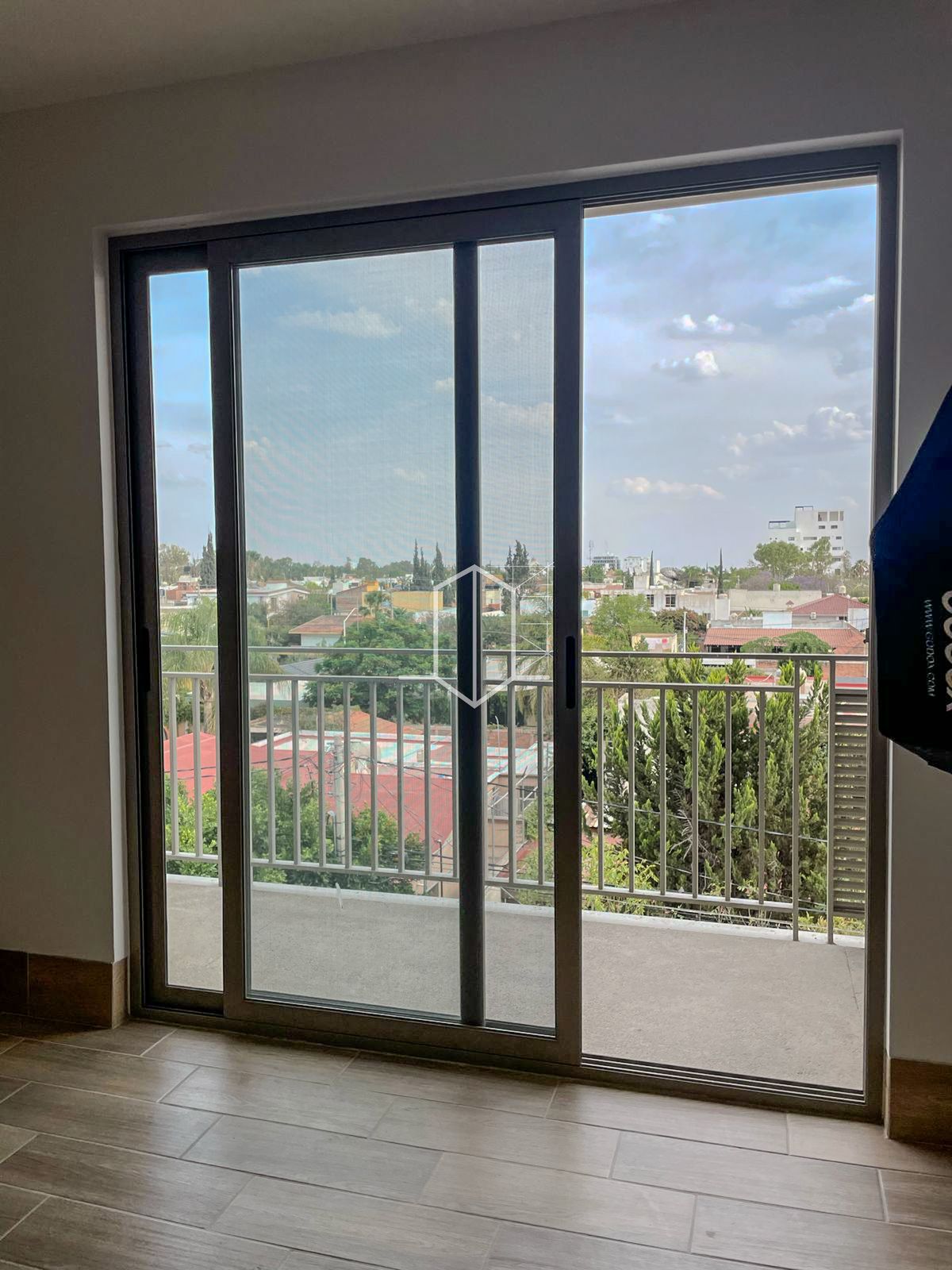 2 de 16