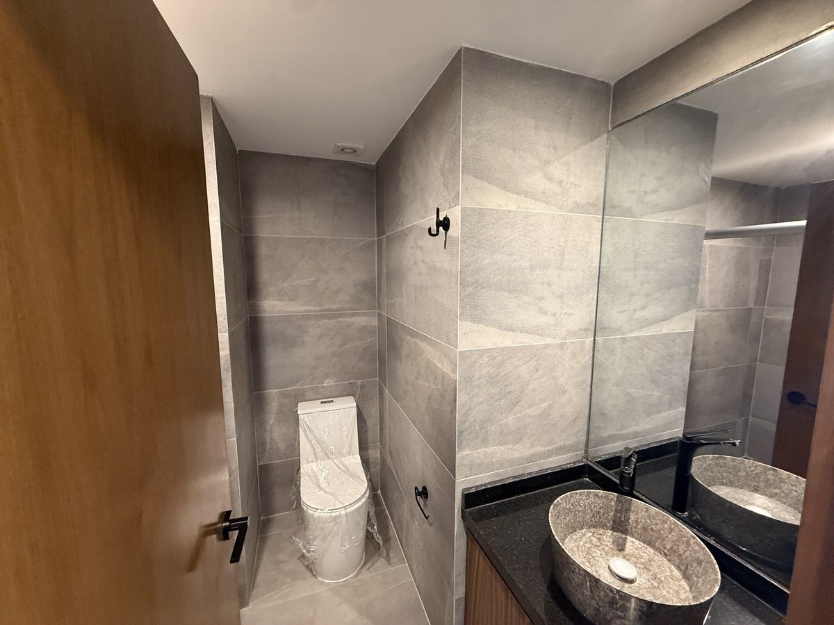 3 de 16: Baño secundario