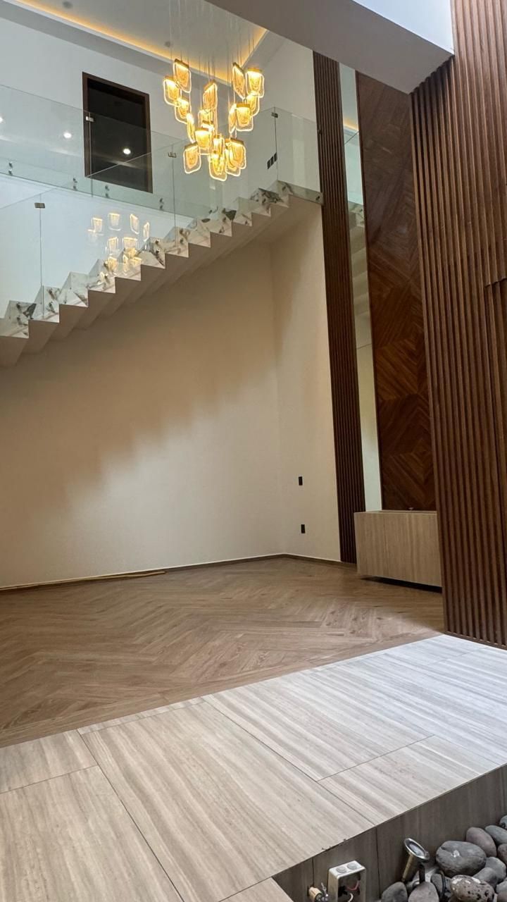 CASA EN VENTA EN BUGAMBILIAS SEGUNDA SECCIÓN - foto 4