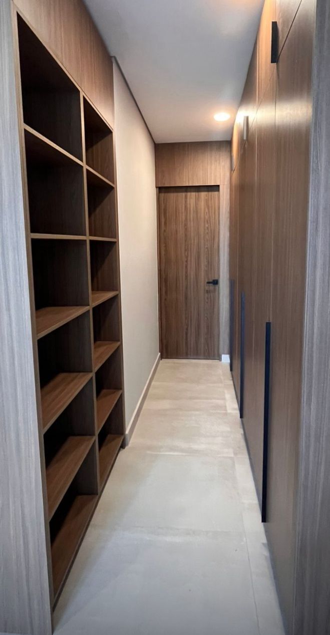 5 de 22: CLOSET PRINCIPAL CON PUERTAS