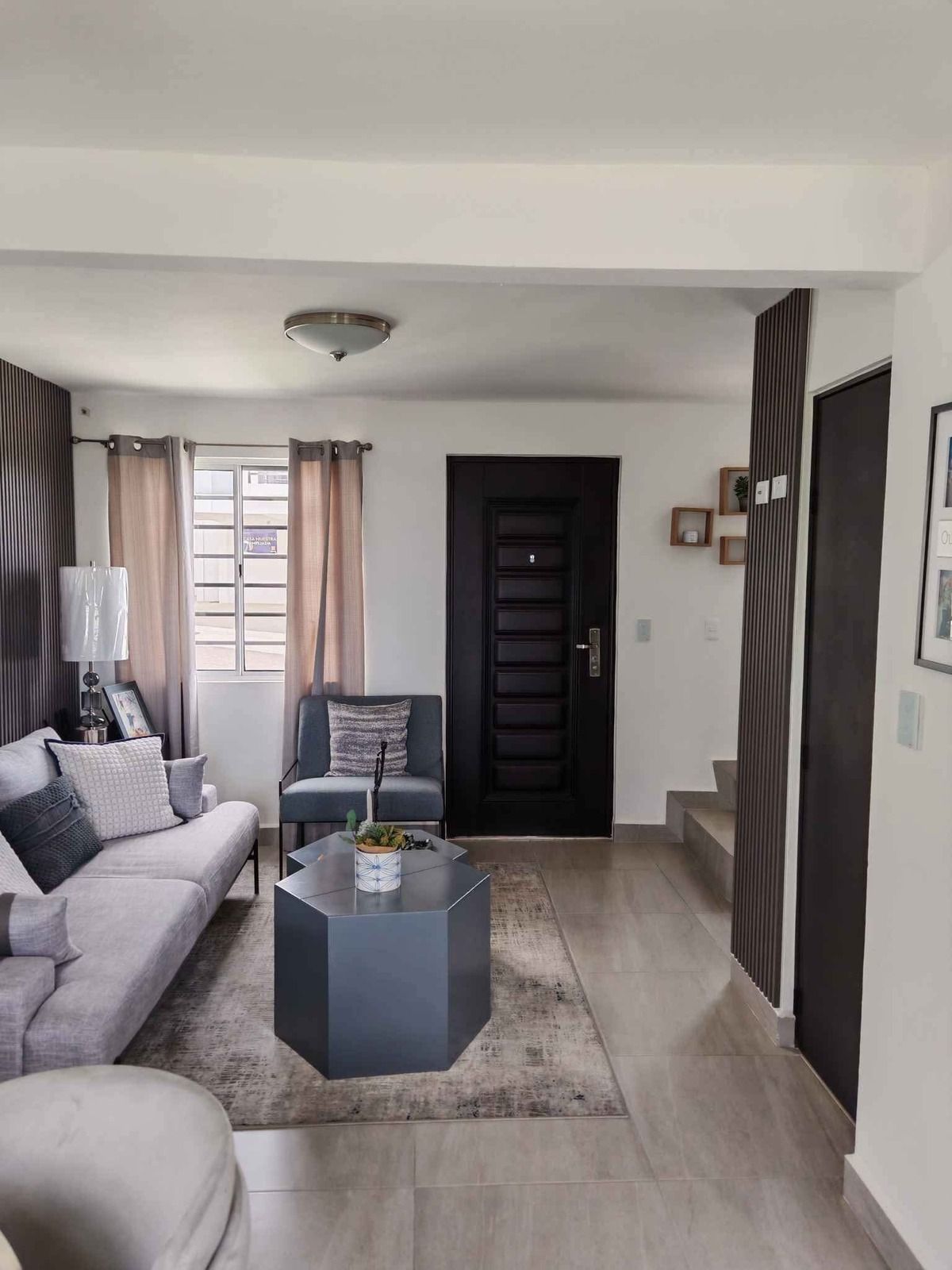 3 de 13: Sala