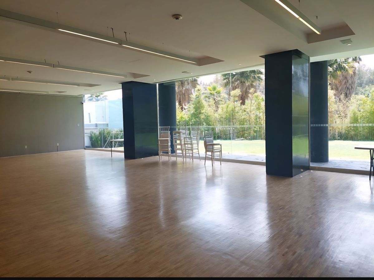 16 de 16: Salón de fiestas