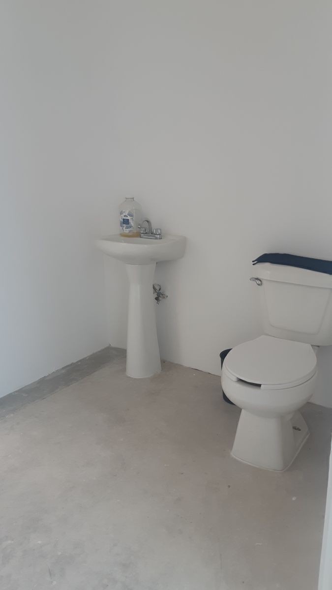 4 de 13: Renta Bodega Industrial ·672m2, Zibata, Querétaro