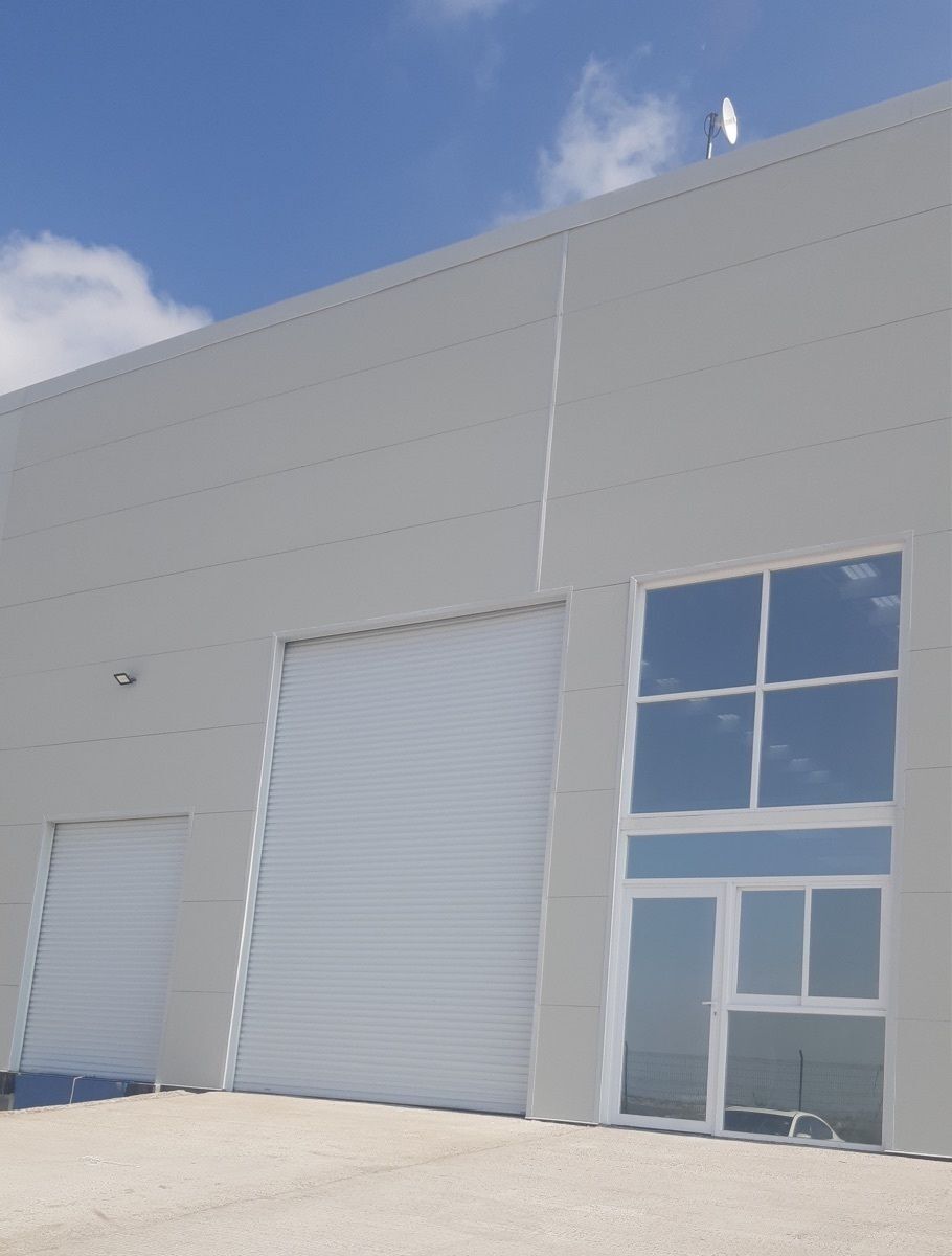 2 de 13: Renta Bodega Industrial ·672m2, Zibata, Querétaro