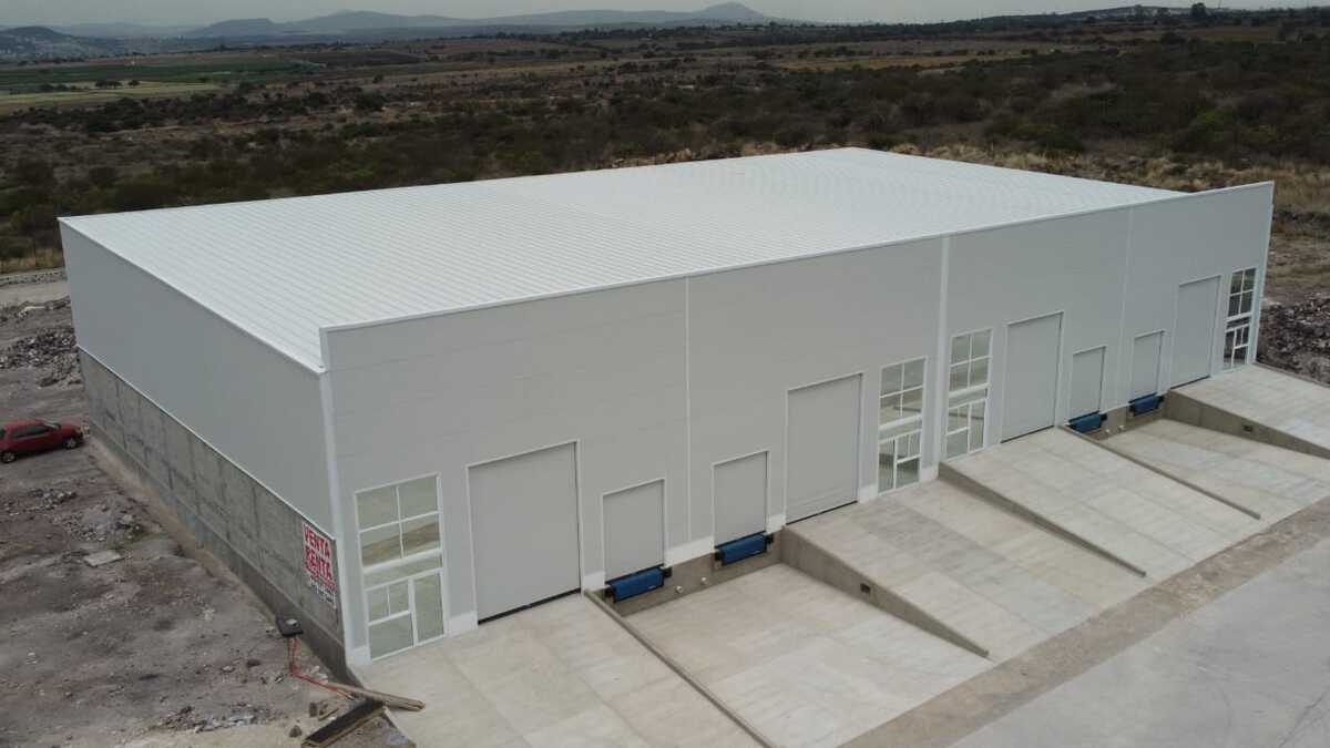 7 de 13: Renta Bodega Industrial ·672m2, Zibata, Querétaro