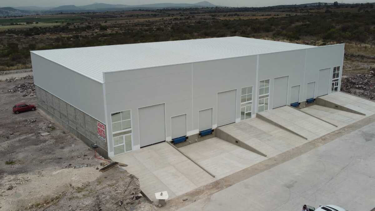 14 de 18: Renta bodega · 336m2 Zibata, El Marques; Querétaro