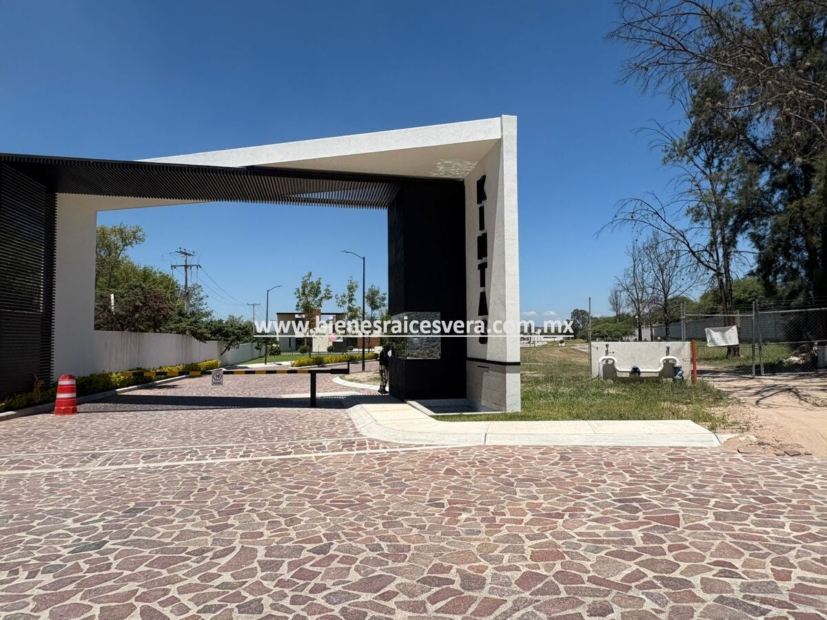 Terreno en Venta en Tequisquiapan en el Fracc. las Kintas. Julián.