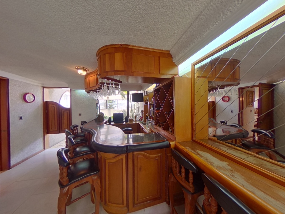 8 de 41: Bar