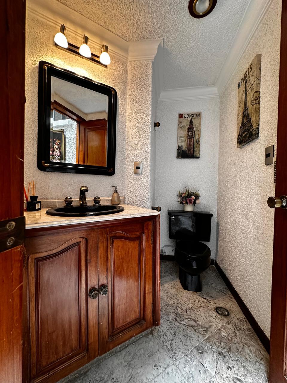 12 de 41: medio baño