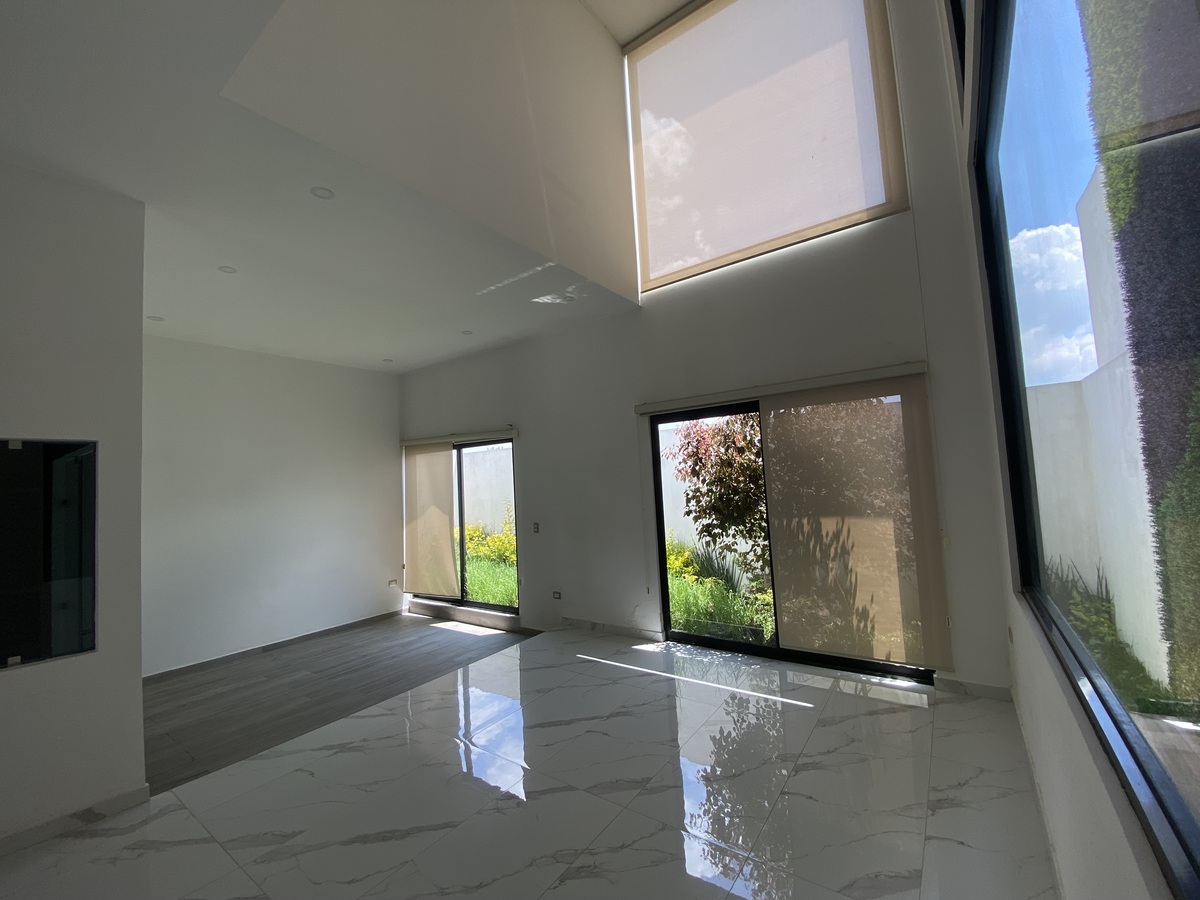 2 de 20: Sala comedor