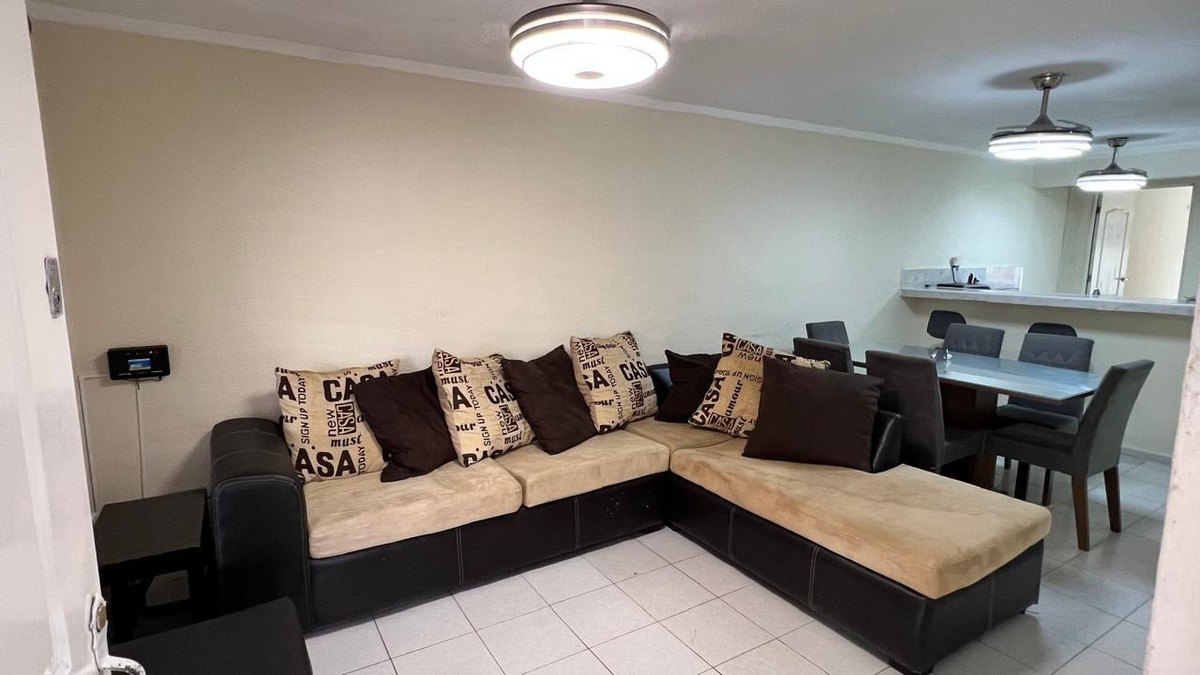 3 of 11: Sala y comedor