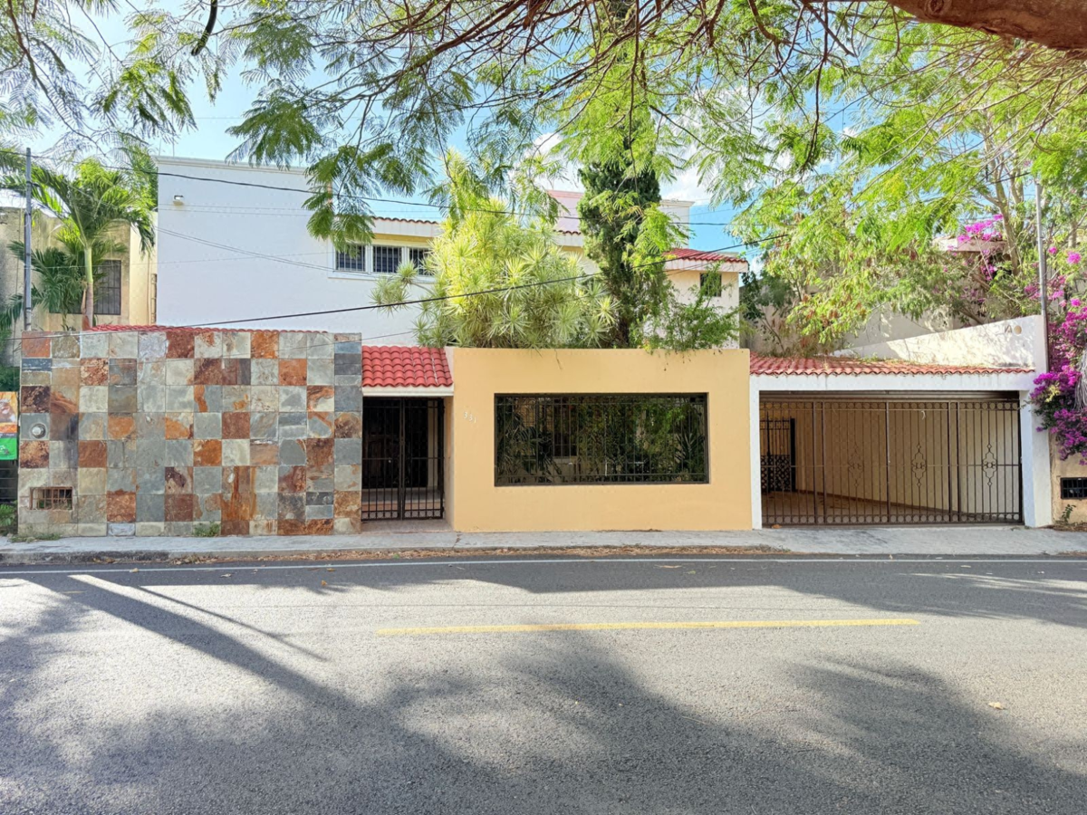 EN VENTA CASA DE 4 RECÁMARAS AL NORTE DE LA CIUDAD DE MÉRIDA | LA FLORIDA |