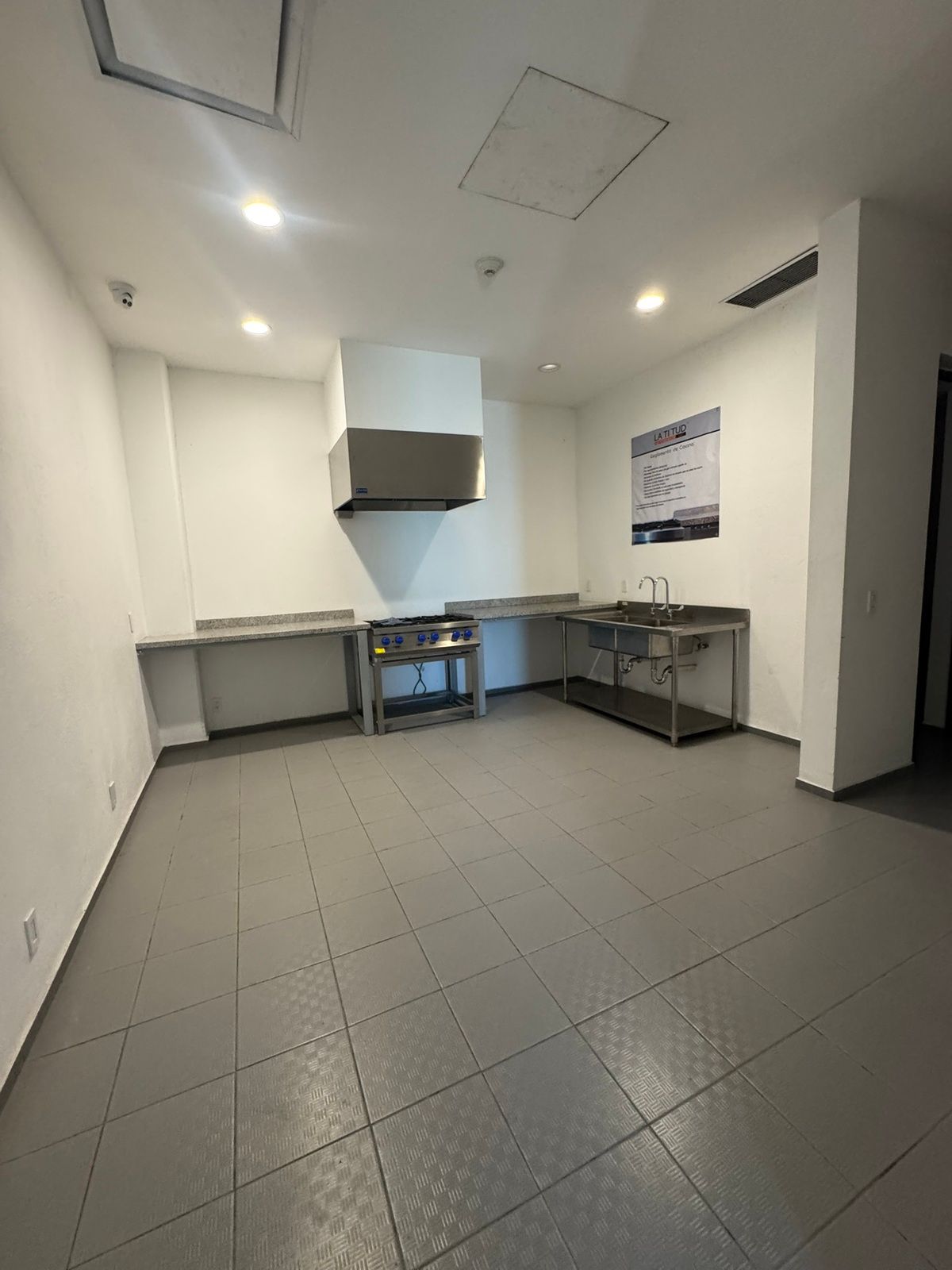 RENTA  Departamento en Latitud la Victoria