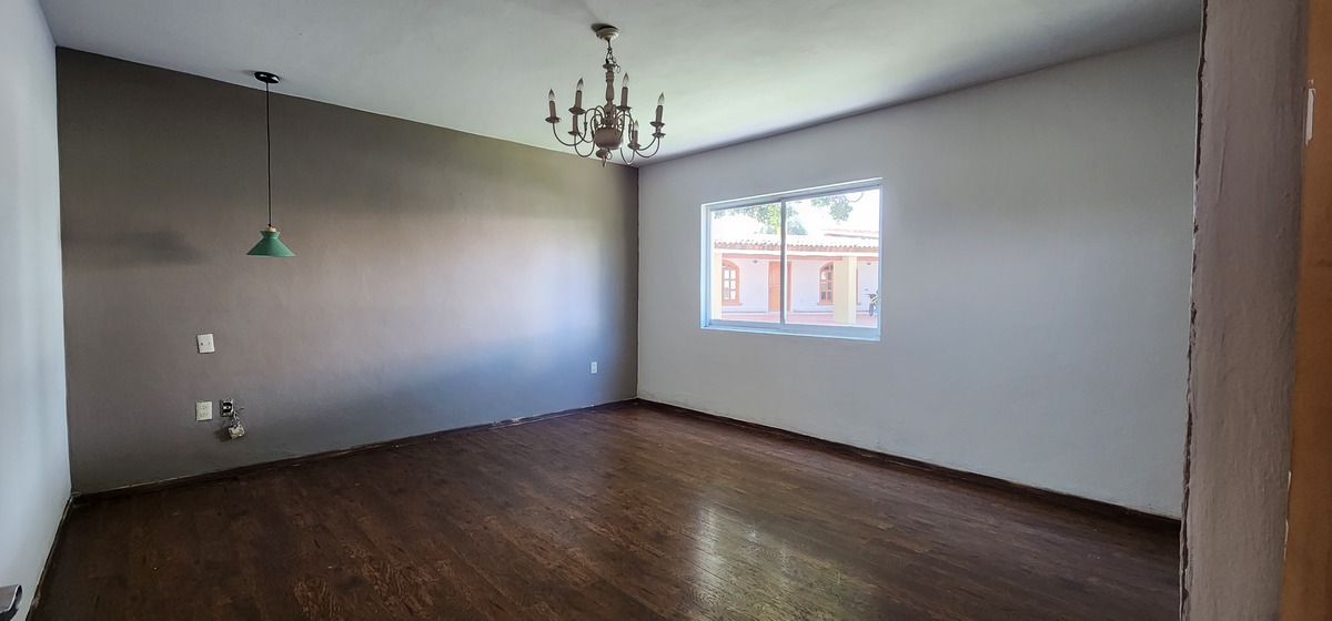 Recamara principal con baño y vestidor