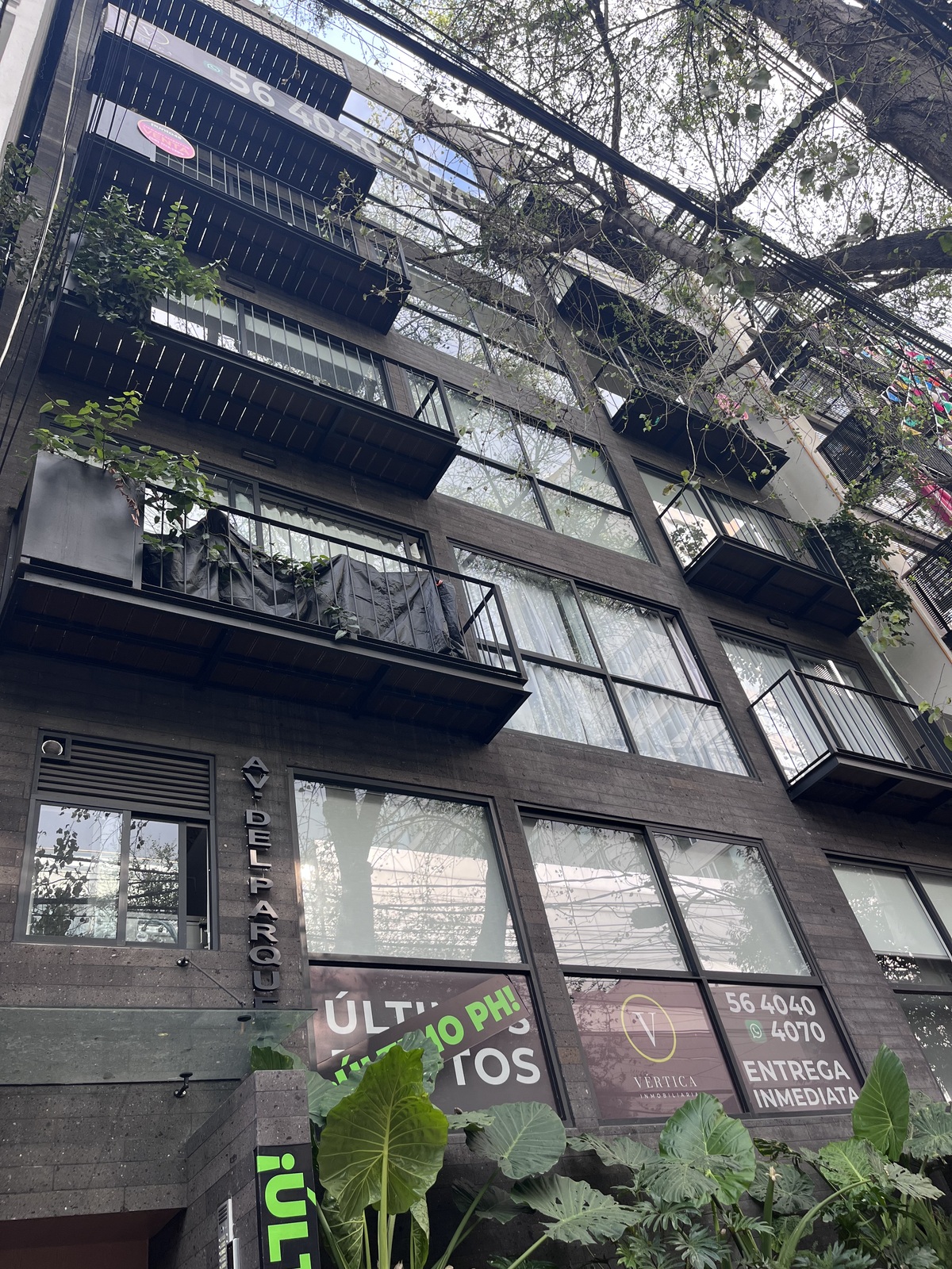1 de 17: Fachada del edificio