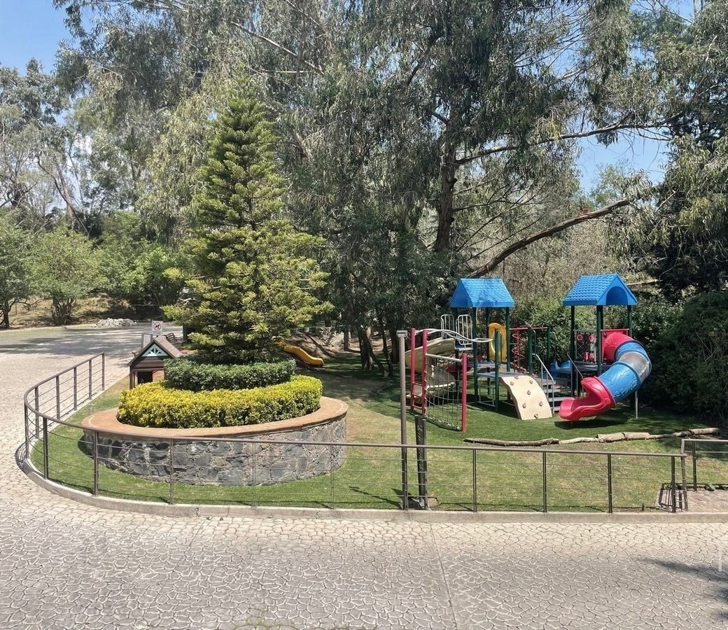 29 de 41: Area de juegos