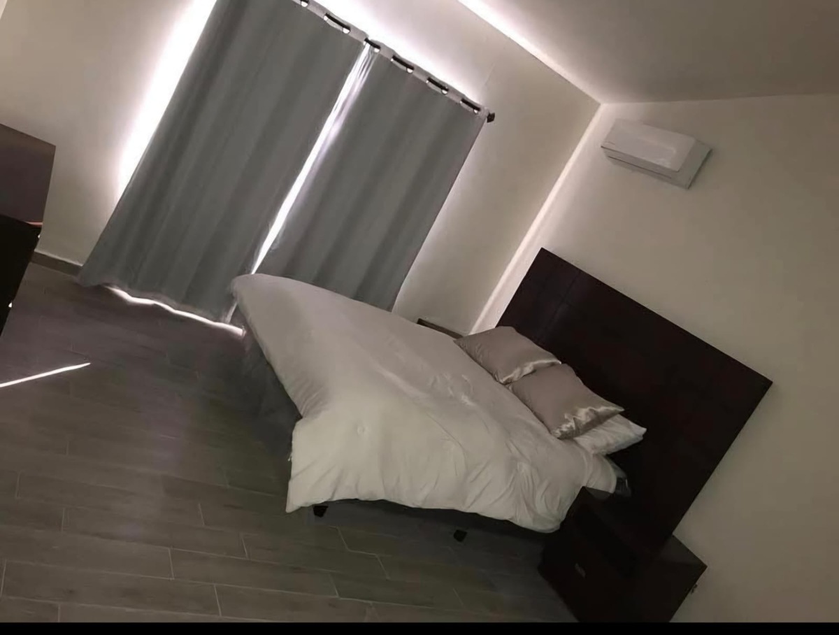 4 of 6