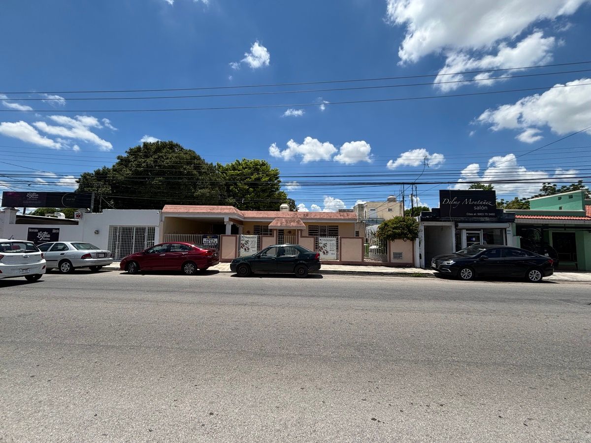 Casa en venta en avenida frente a trompos de tanlum