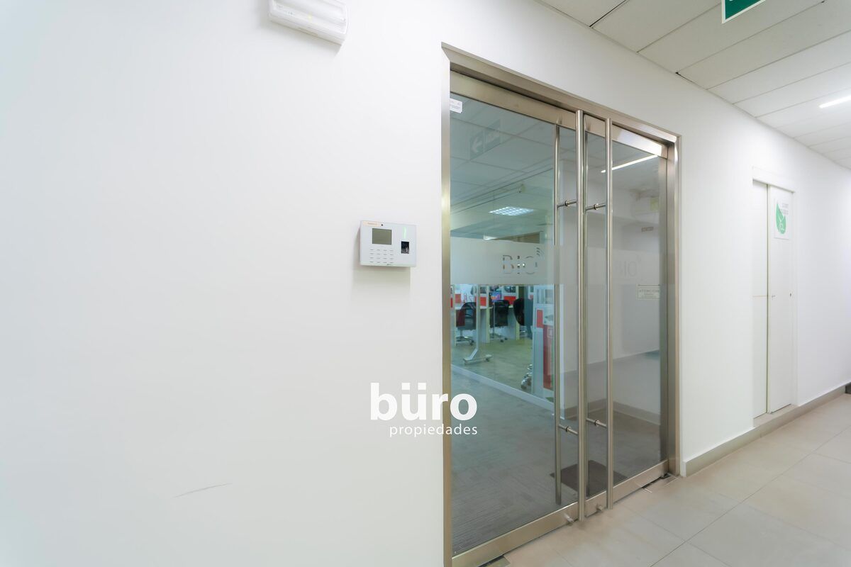 11 de 21: Dos puertas de acceso