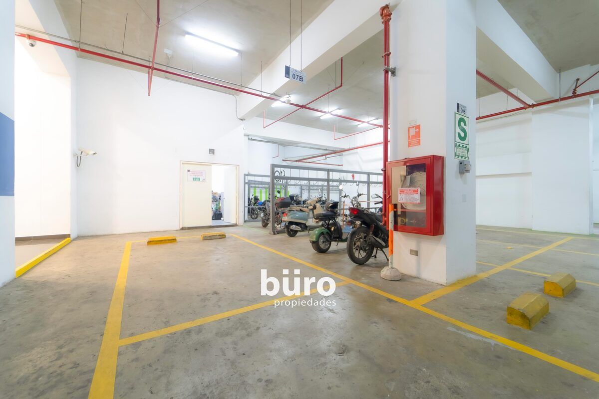 13 de 21: Estacionamientos paralelos