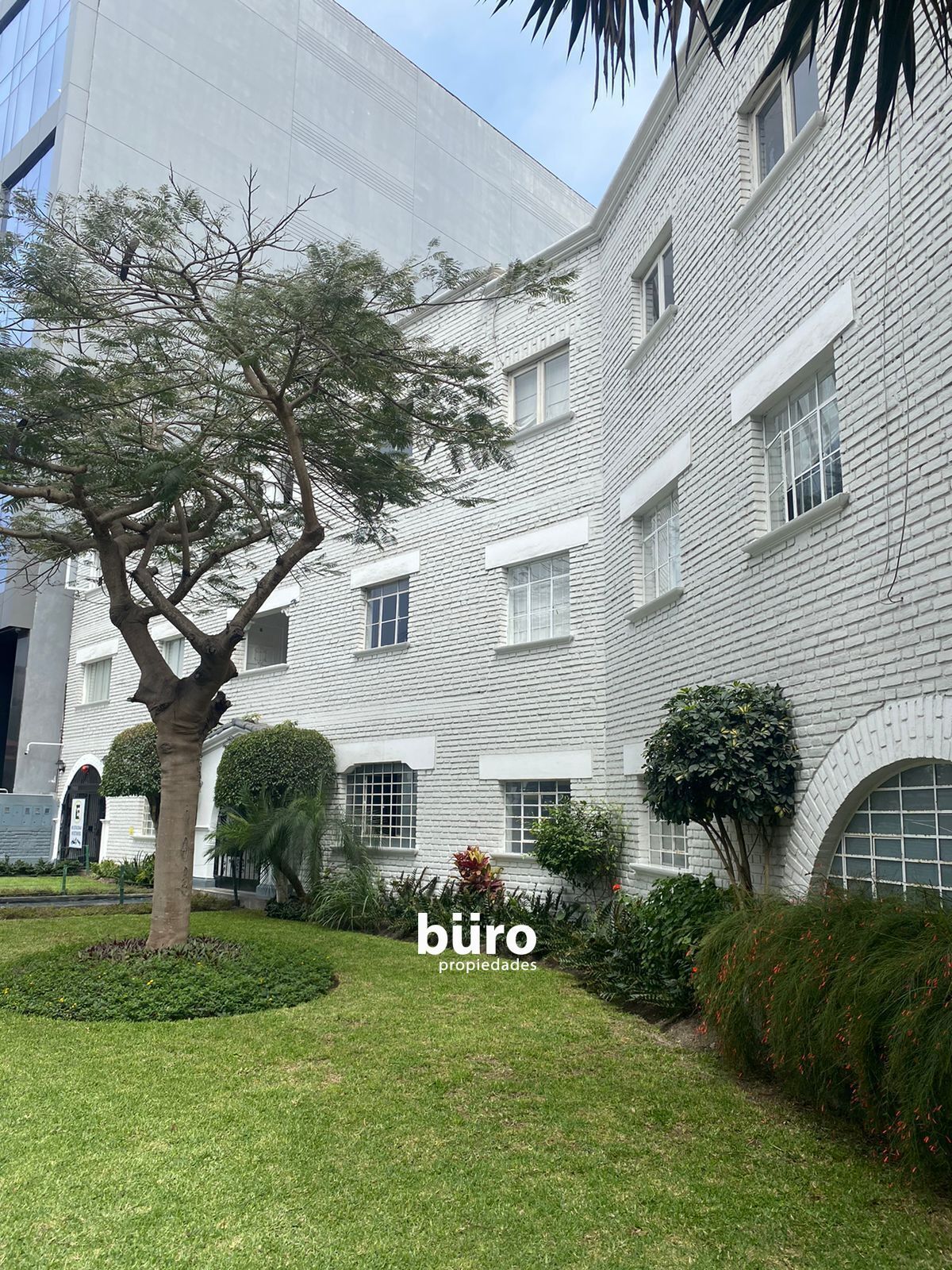 20 de 28: Fachada del Edificio