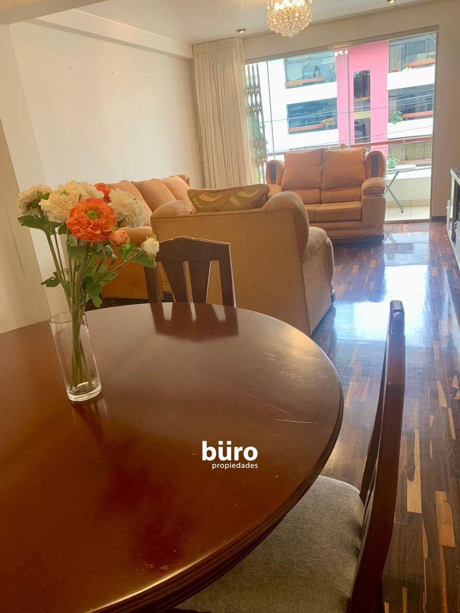 5 de 18: Comedor y sala