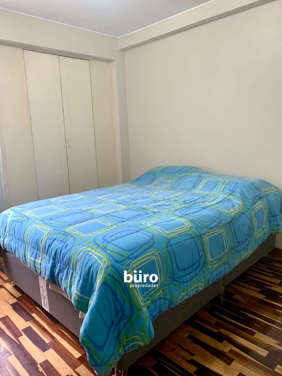 6 de 18: Dormitorio principal