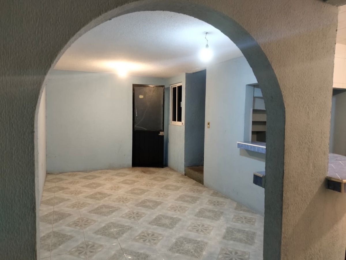 3 de 16: Sala Comedor