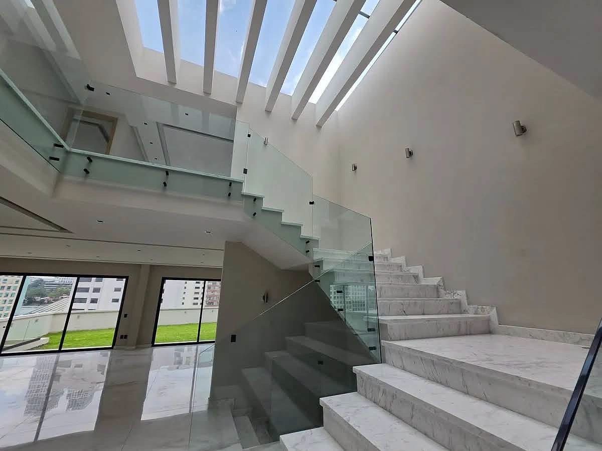 Casa em Bosques de las Lomas, Cuajimalpa de Morelos, foto 3 de 24