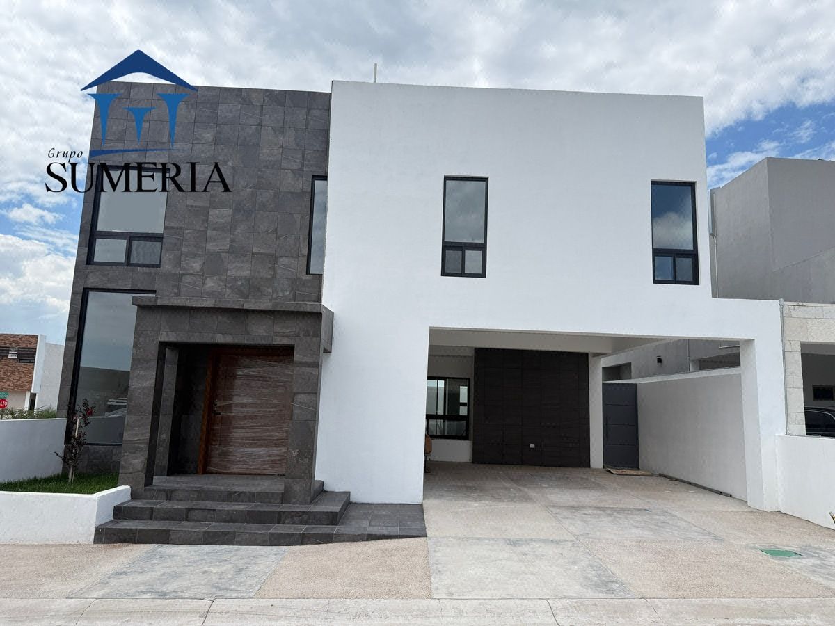 Estrena Casa en Zona Boreal Reliz