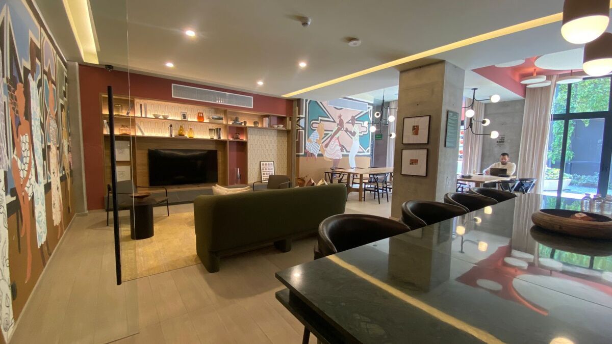 13 de 31: AREA DE COWORKING - LOUNGE