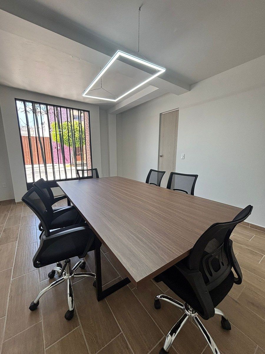 22 de 28: Sala de juntas