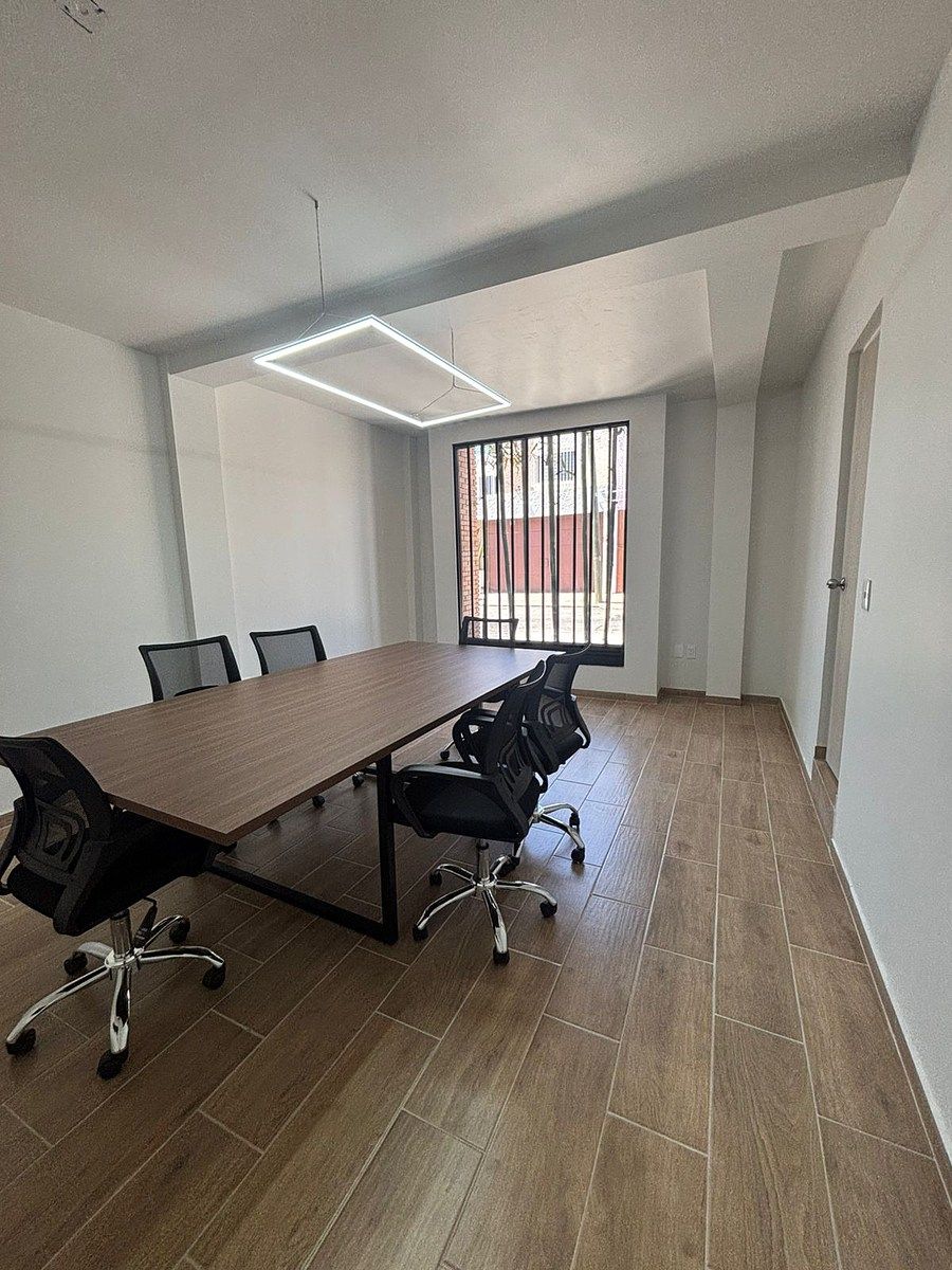 23 de 28: Sala de juntas