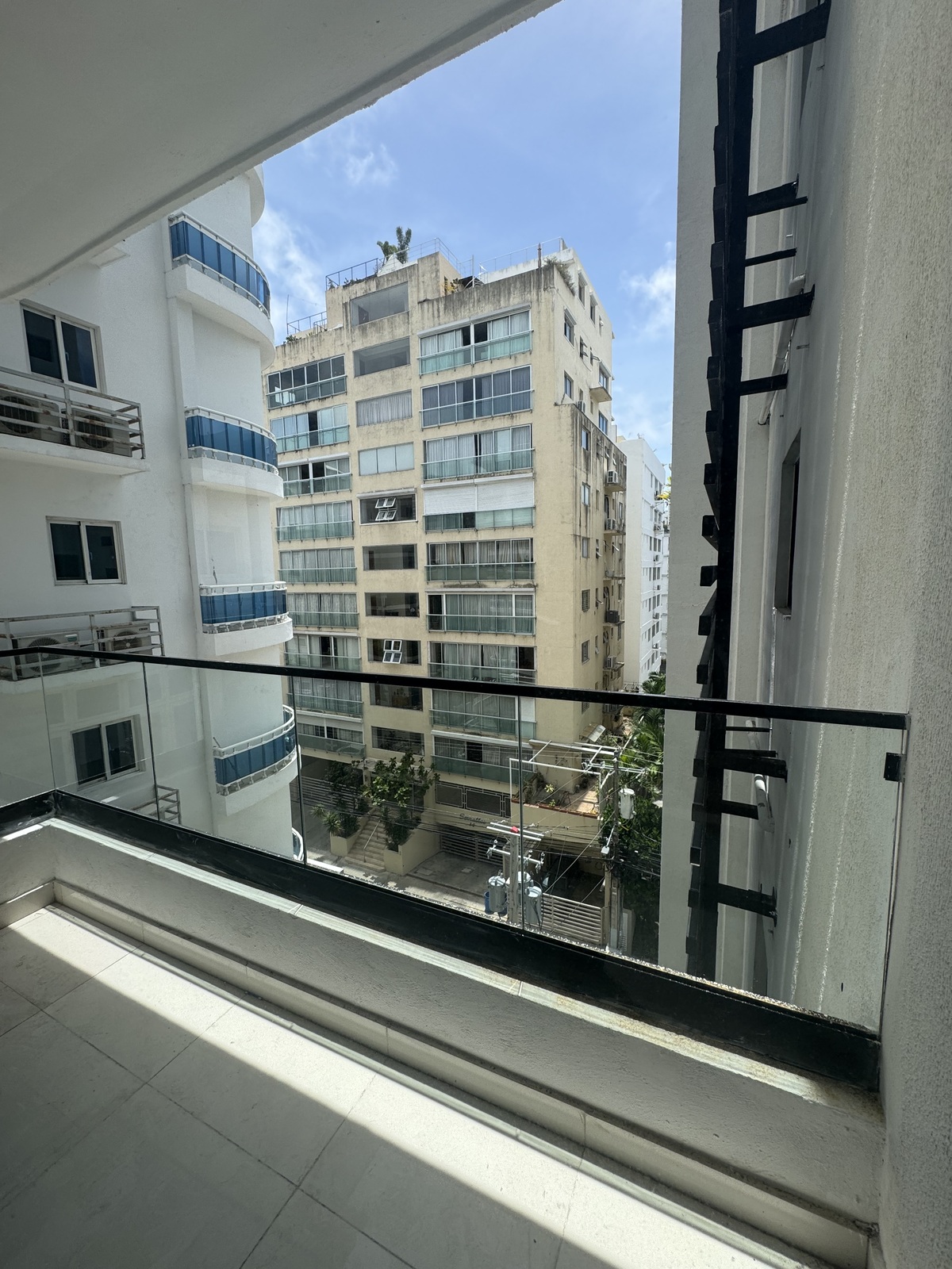 13 de 16