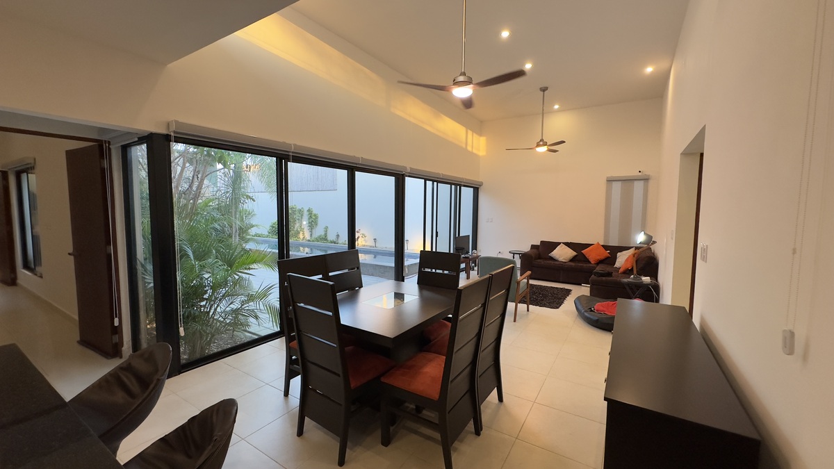 7 of 32: CASA 47