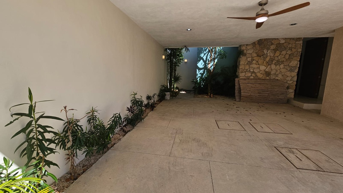 20 of 32: CASA 34