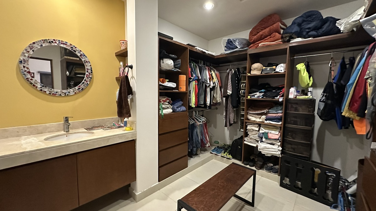 30 of 32: CASA 34