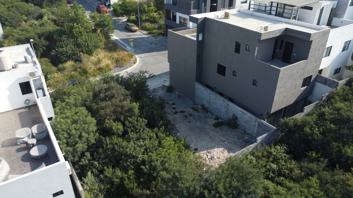 3 de 11: terreno residencial en privada