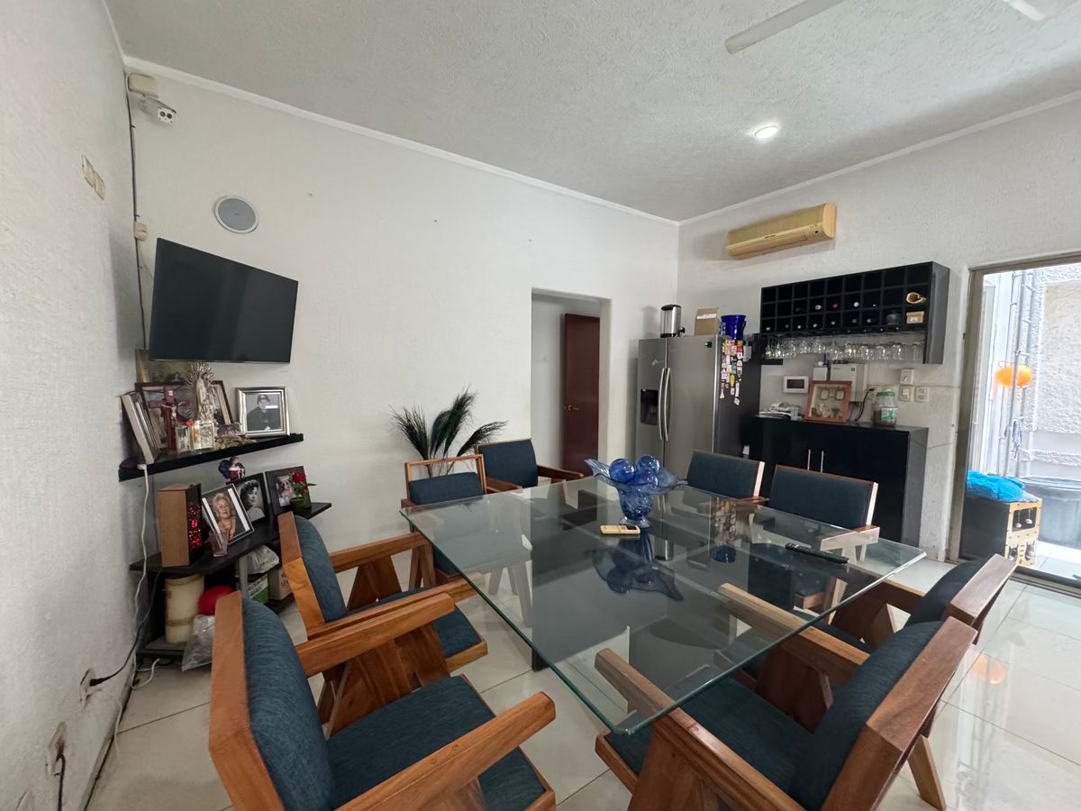 8 of 47: desayunador