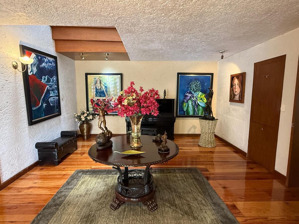 Venta casa en la Colonia Jardines del Pedregal - foto 1