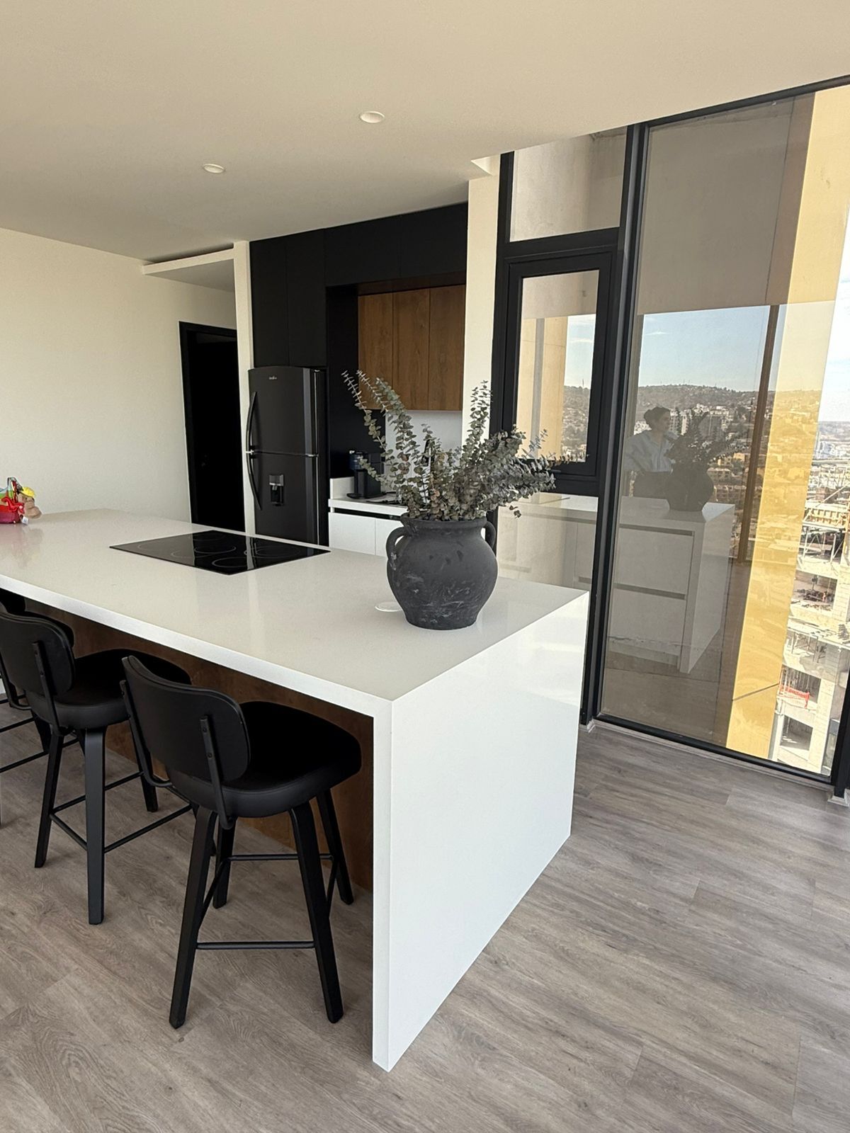 14 of 21: barra cocina