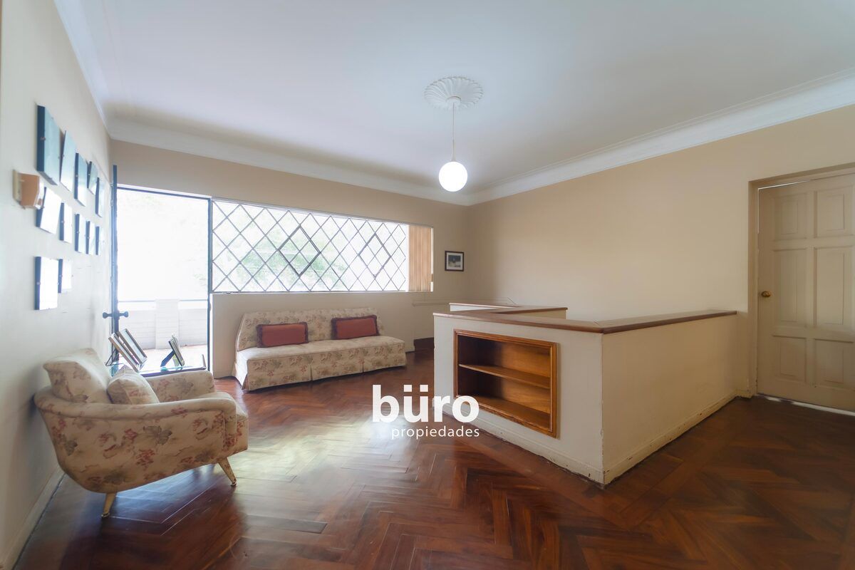 16 de 26: Hall de distribución segundo piso