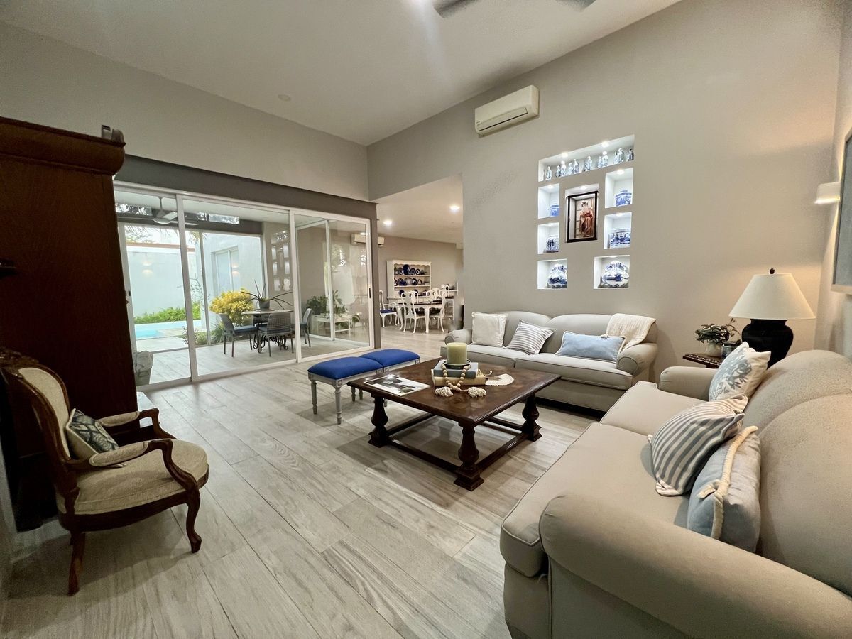 4 of 32: Casa en Venta Merida